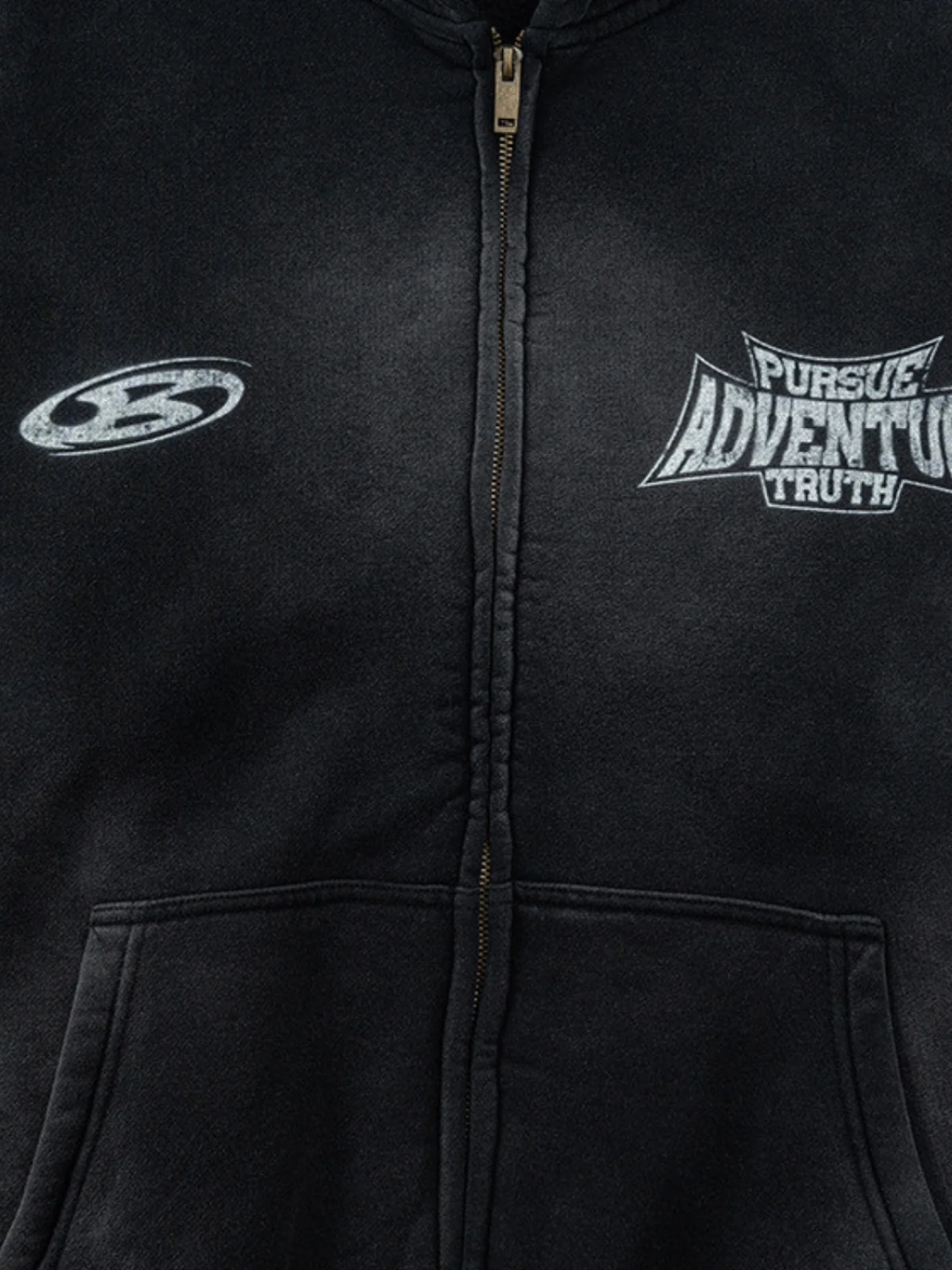 Bluza z kapturem „Pursuit of Adventure & Truth” – Oversize na zamek