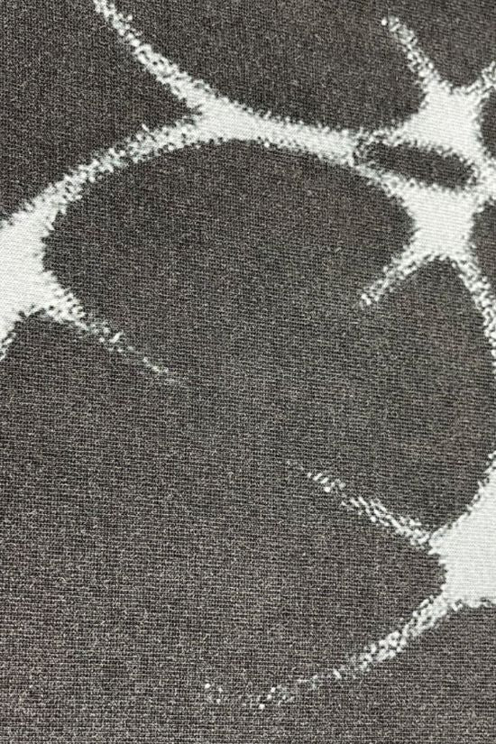 Koszulka oversize z nadrukiem tribal z długim rękawem